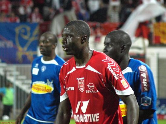 20110530fcr Guingamp1 Jpg 142547 Gif Amicale Jpg Ande Dona Ndoh Jpg Carte Adv Nat Jpg Fcr Jpg Entre Sur Le Terrain Jpg Rouen Jpg Stade Diochon Haut Jpg 13321213 Avatar Large Jpg Reunion D Avant La Saison 2009 2010 Jpg Bronek Bula Jpg